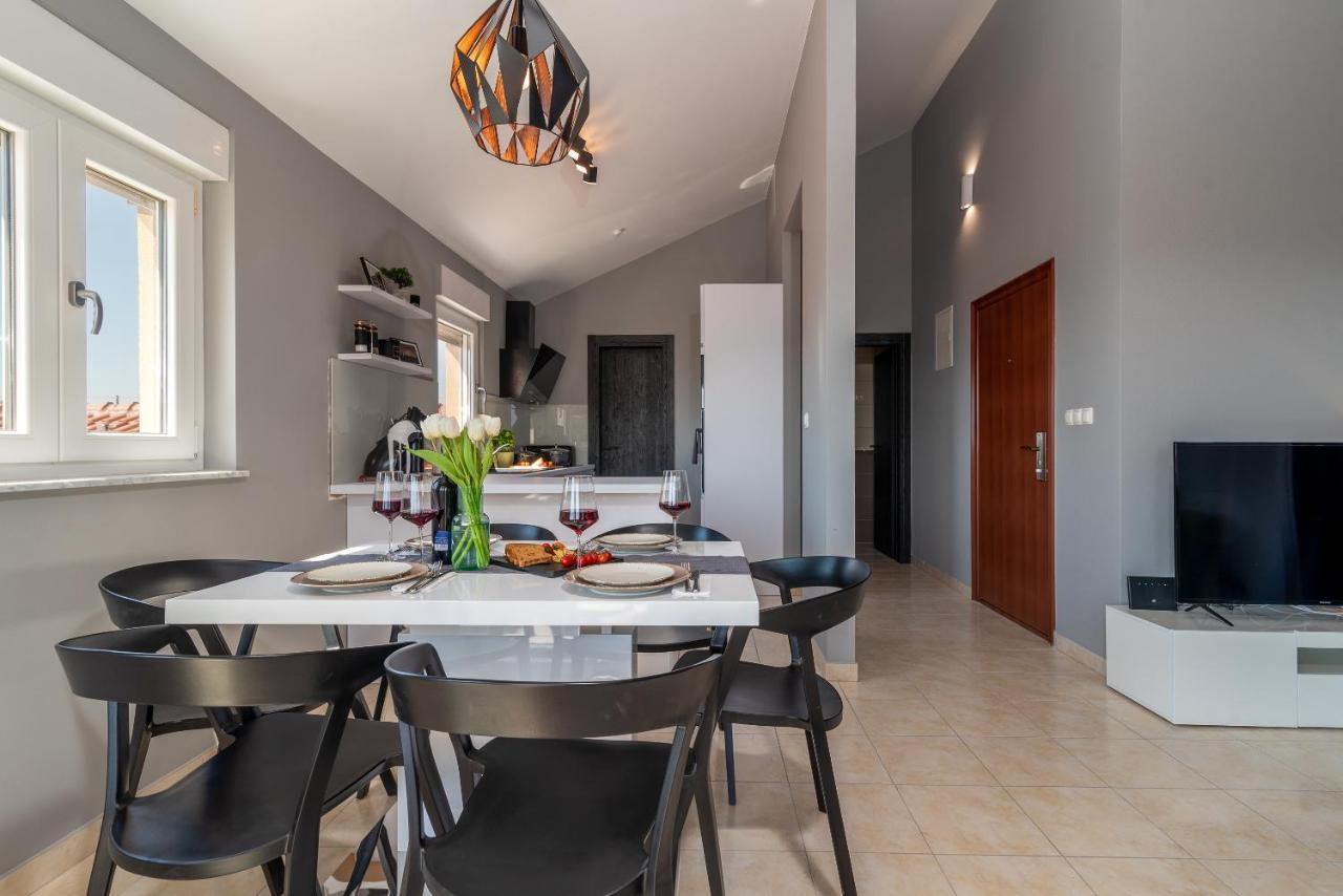 Apartment No. 8 Трогир Экстерьер фото